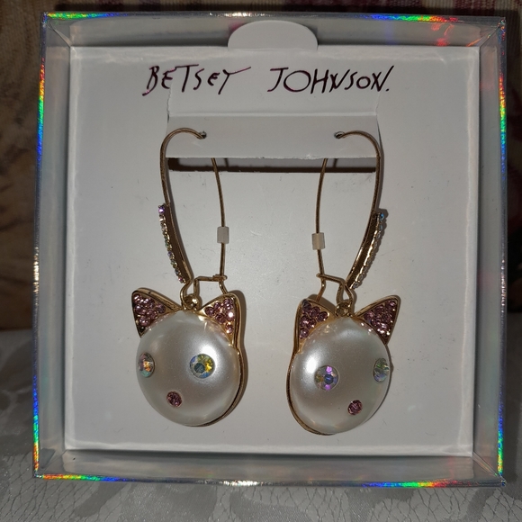 Betsey Johnson Jewelry - Betsey Johnson Cat Dangle Earrings